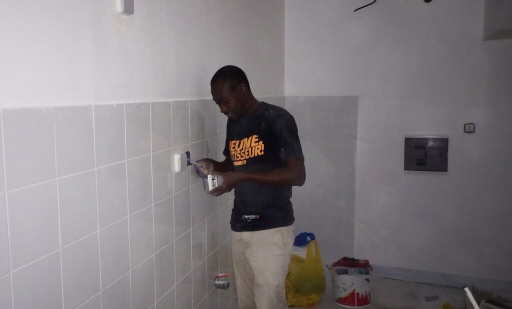 015